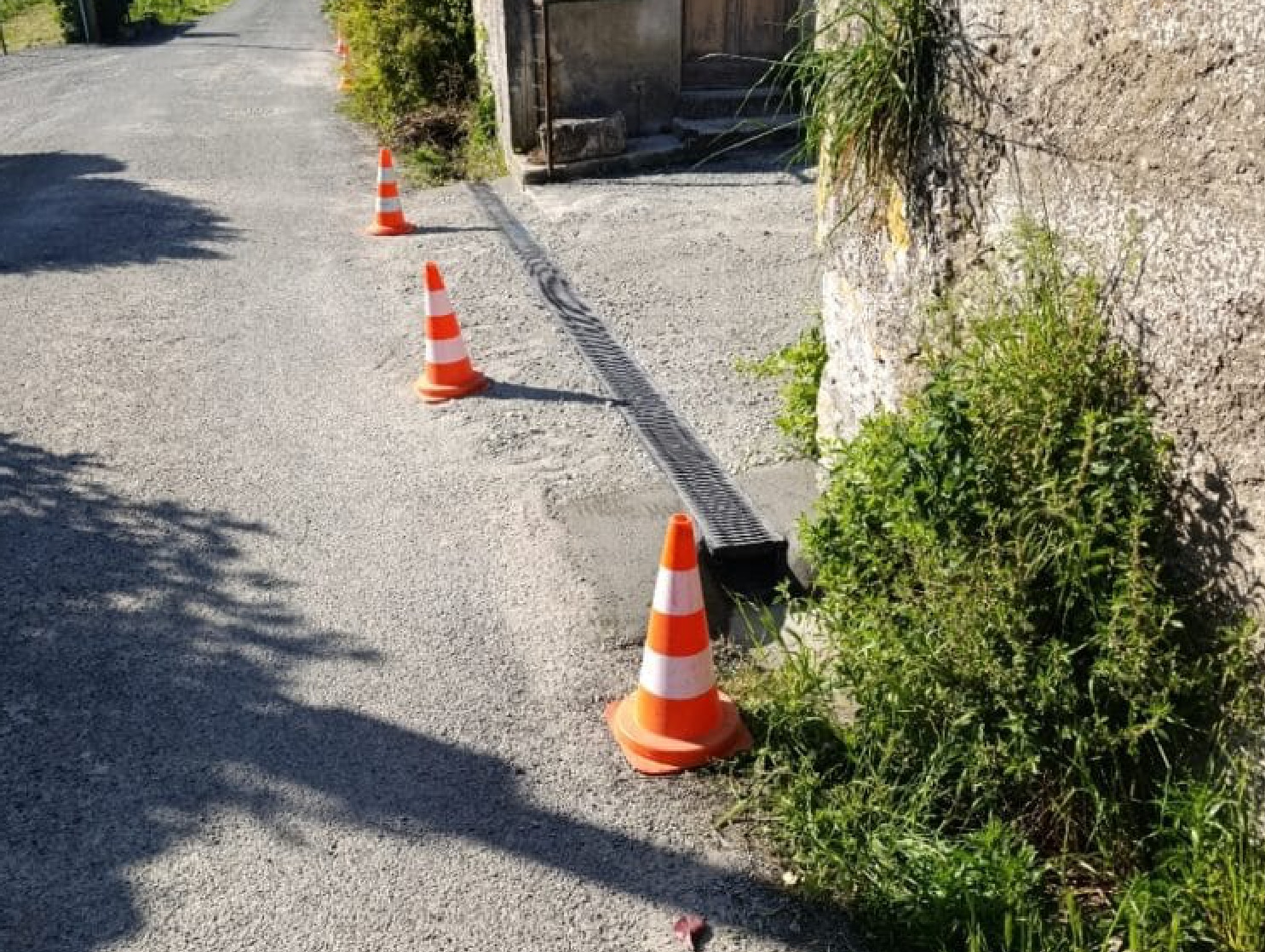 Pose de caniveaux Aquadrain – Intervention à Langon